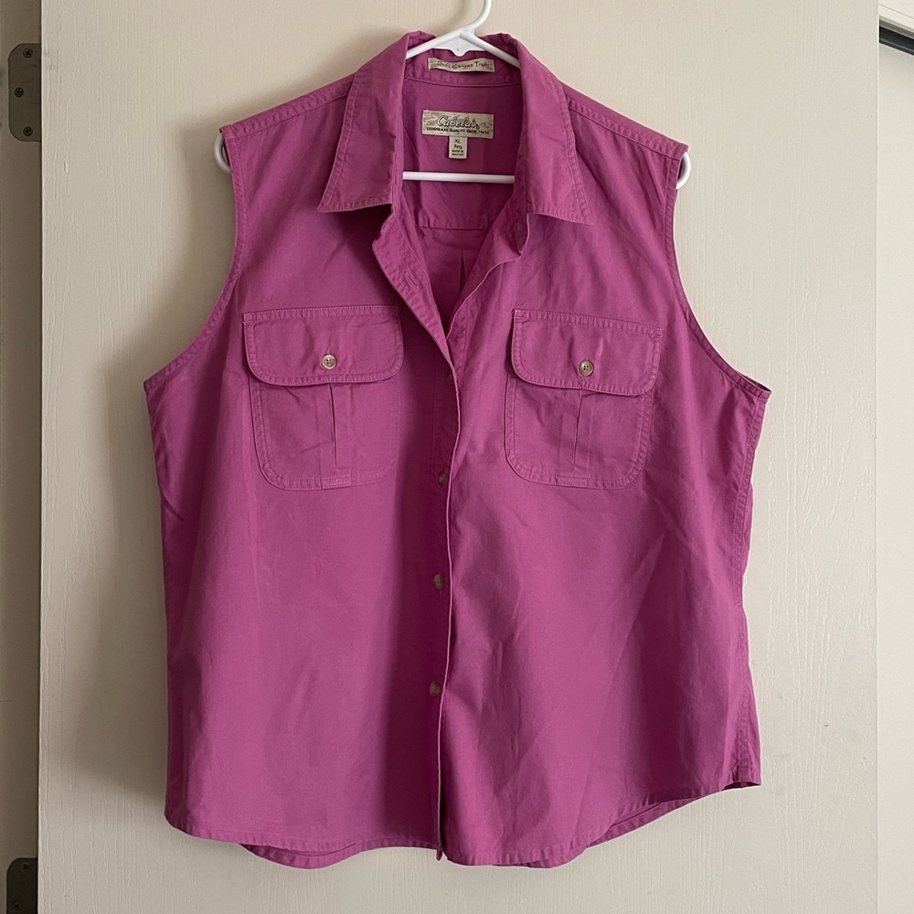 Cabelas ladies sleeveless button up blouse in pink size XL